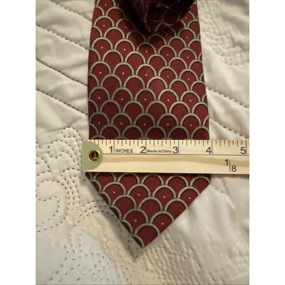 Daniel De Fasson 100% Silk Hand Made Neck Tie Gold ,Black, Burgundy Shell Design - Picture 7 of 7